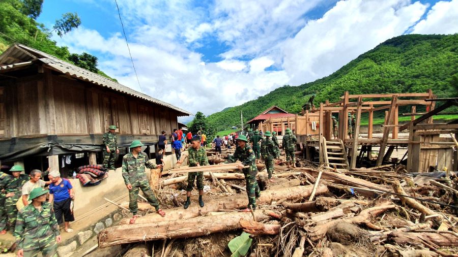6_cdcs Những hình ảnh, tài liệu đặc sắc về “Quân đội anh hùng của một dân tộc anh hùng” - ảnh 5