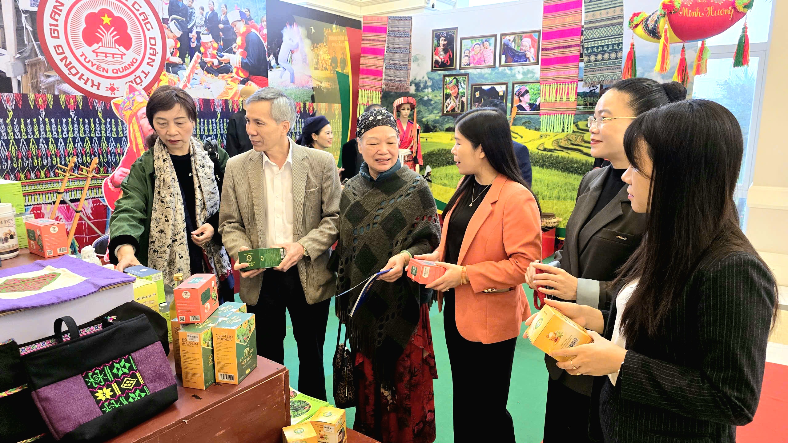img20241207075728_inxx Kết nối điện ảnh - du lịch để vươn xa - ảnh 5