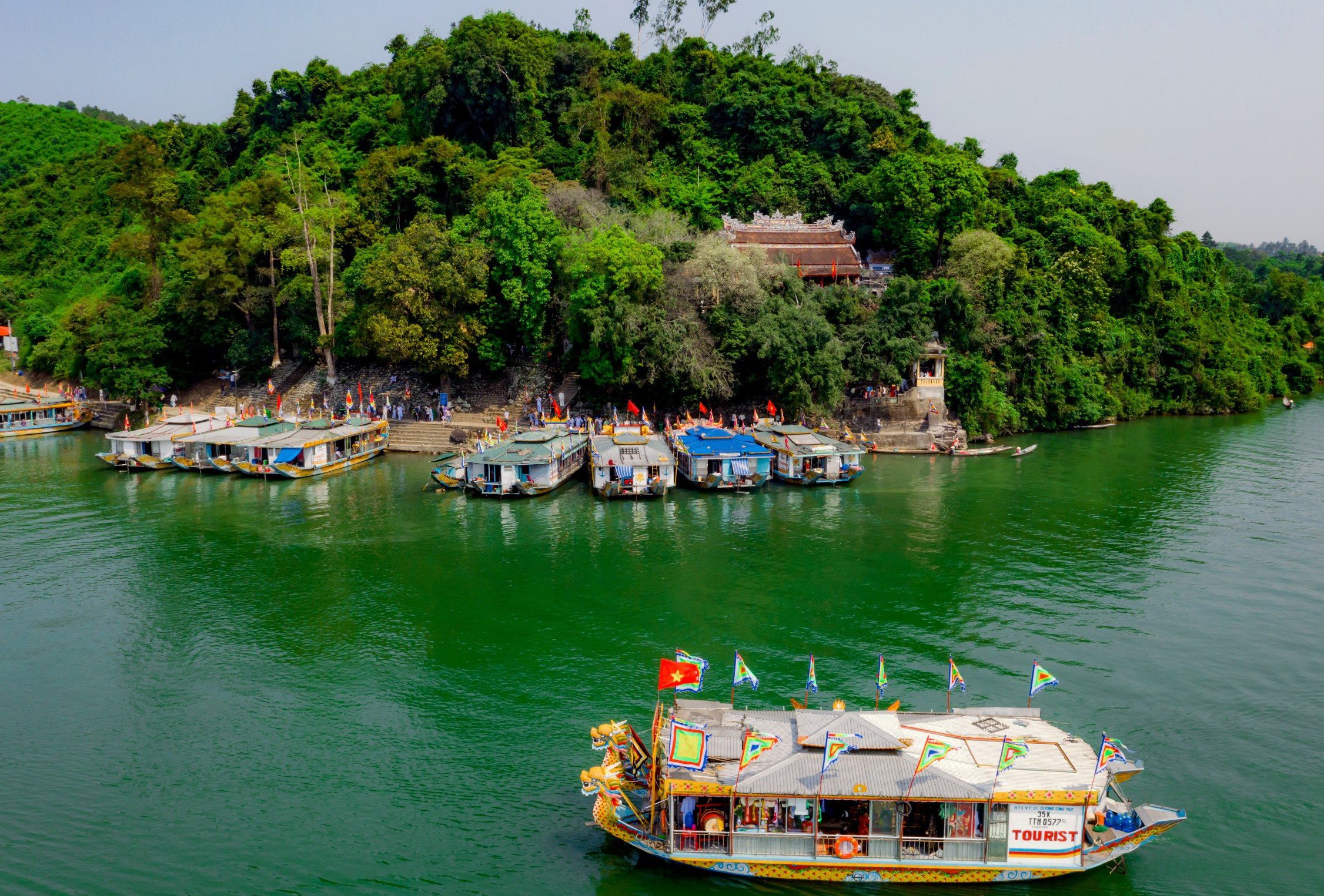 le_hoi_dien_hue_nam-_anh2_lpuh Lễ hội điện Huệ Nam được ghi danh là Di sản văn hóa phi vật thể quốc gia - ảnh 2