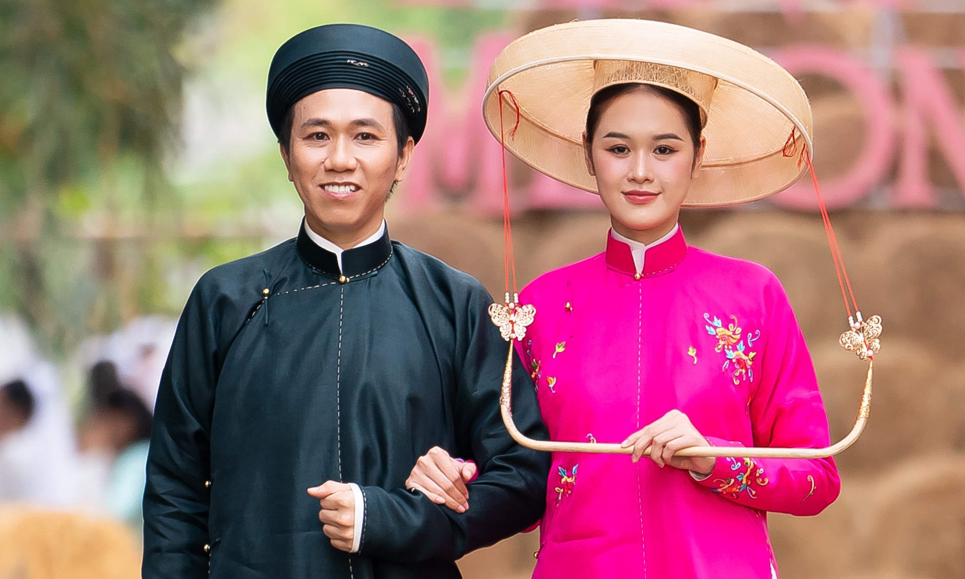 vo-chong-anh-duc-lan-dau-dien-thoi-trang-chung-1733718902 Vợ chồng Anh Đức lần đầu diễn thời trang chung