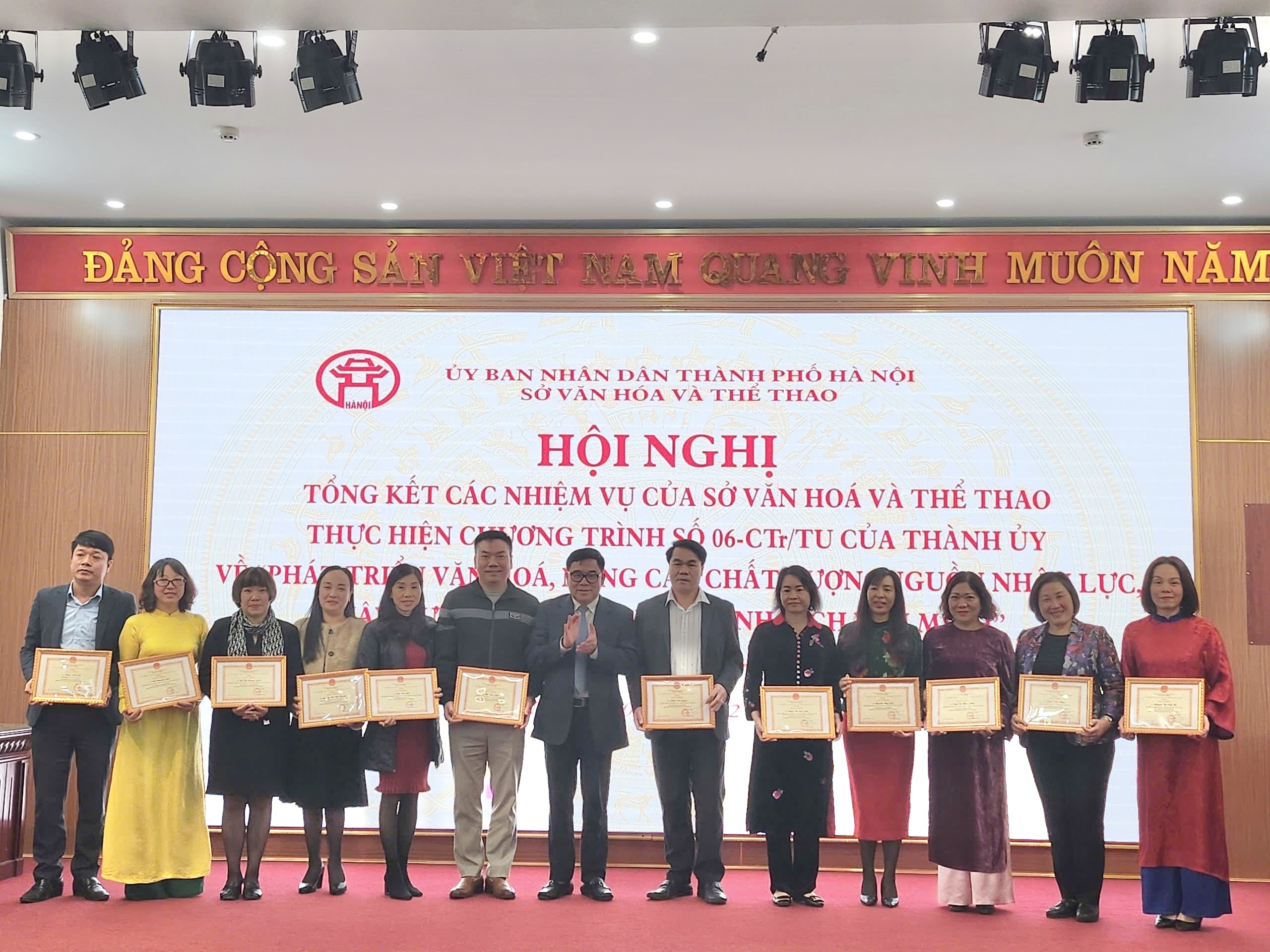 z61128050610451324aeebd429dd8050a3b06aaed9f65e_lmoz Khẳng định vị thế văn hóa, con người Thủ đô - ảnh 5